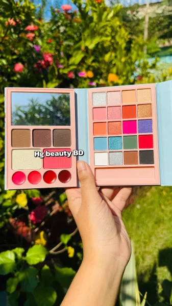 ANYLADY A Born Beauty Eyeshadow palette